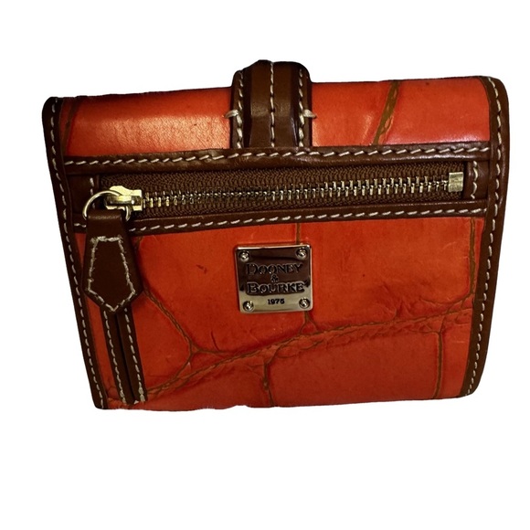 Dooney & Bourke Alto Collection Orange Leather Wallet Croc Embossed Vintage NWOT - Picture 1 of 13